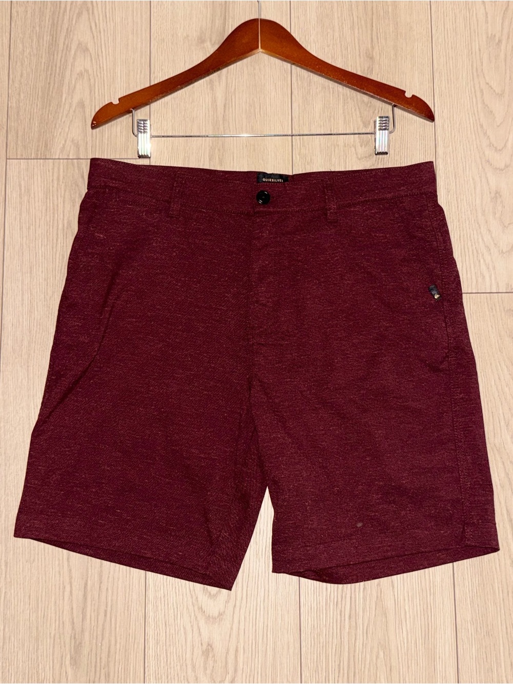 Quiksilver Men Shorts 33 Burgundy Regular Fit Chino Twill 8" Inseam Logo Pockets
